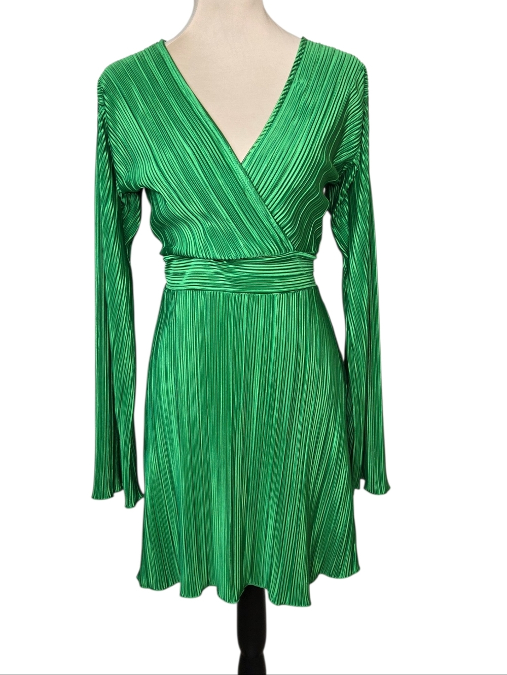 Fashion Nova Ciara Plisse Green Mini Dress Size L NWT Club Going Out
